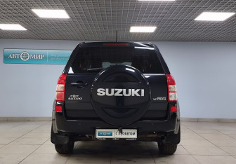 Подержанный автомобиль Suzuki Grand Vitara 2007 года (6 фото)