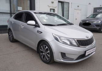 Подержанный автомобиль Kia Rio Sedan 2014 года (3 фото)