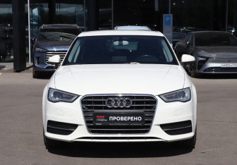 Подержанный автомобиль Audi A3 Hatchback 2013 года (2 фото)