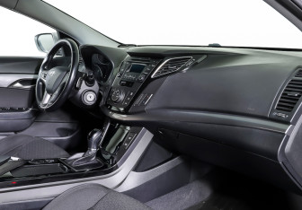 Подержанный автомобиль Hyundai i40 Sedan 2016 года (11 фото)
