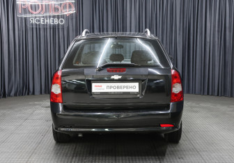 Подержанный автомобиль Chevrolet Lacetti Wagon 2008 года (6 фото)