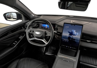 Подержанный автомобиль Geely Preface 2024 года (30 фото)