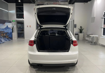 Подержанный автомобиль Audi A3 Hatchback 2011 года (7 фото)