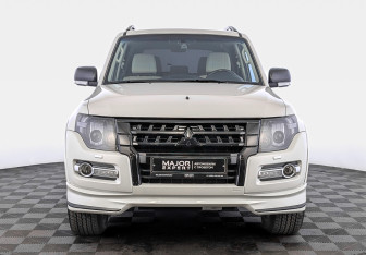 Подержанный автомобиль Mitsubishi Pajero 2019 года (2 фото)