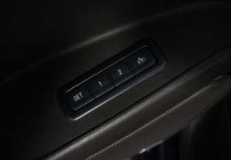 Подержанный автомобиль Chevrolet Tahoe 2018 года (16 фото)