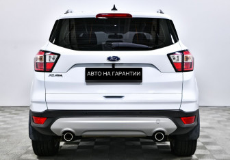 Подержанный автомобиль Ford Kuga 2019 года (4 фото)