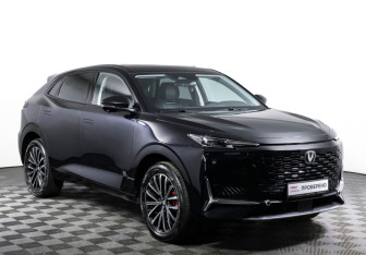 Подержанный автомобиль Changan UNI-K 2023 года (3 фото)