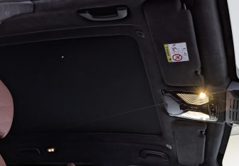 Подержанный автомобиль BMW X7 2024 года (23 фото)