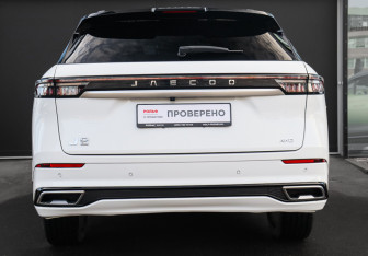 Подержанный автомобиль Jaecoo J8 2024 года (5 фото)