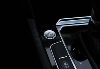 Подержанный автомобиль Volkswagen Passat Wagon 2016 года (19 фото)