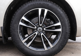 Подержанный автомобиль Volvo XC60 2019 года (22 фото)