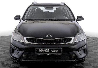 Подержанный автомобиль Kia Rio Hatchback 2020 года (2 фото)