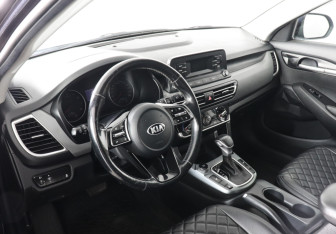Подержанный автомобиль Kia Seltos 2020 года (9 фото)