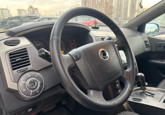Подержанный автомобиль SsangYong Kyron 2012 года (9 фото)
