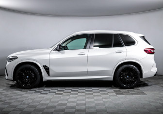 Подержанный автомобиль BMW X5 2020 года (8 фото)