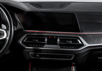 Подержанный автомобиль BMW X7 2022 года (14 фото)