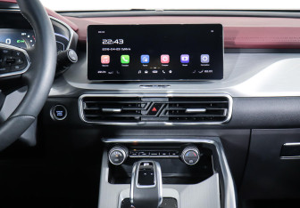 Подержанный автомобиль Geely Coolray 2022 года (19 фото)