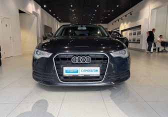 Подержанный автомобиль Audi A6 Sedan 2011 года (2 фото)