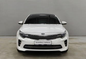 Подержанный автомобиль Kia Optima Sedan 2016 года (2 фото)