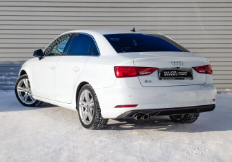 Подержанный автомобиль Audi A3 Sedan 2020 года (7 фото)