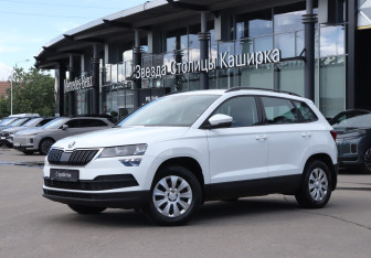 Подержанный автомобиль Skoda Karoq 2022 года (21 фото)