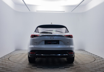 Подержанный автомобиль Mazda CX-9 2019 года (6 фото)