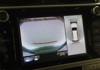 Подержанный автомобиль Toyota Land Cruiser Prado 2019 года (20 фото)