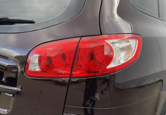 Подержанный автомобиль Hyundai Santa Fe 2009 года (20 фото)
