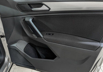 Подержанный автомобиль Volkswagen Tiguan 2020 года (25 фото)