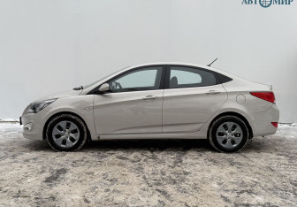 Подержанный автомобиль Hyundai Solaris Sedan 2015 года (8 фото)