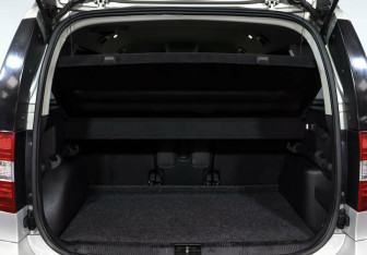 Подержанный автомобиль Skoda Yeti 2014 года (10 фото)