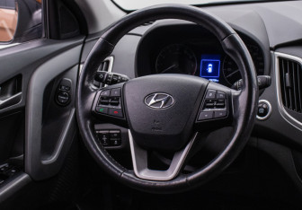 Подержанный автомобиль Hyundai Creta 2018 года (15 фото)