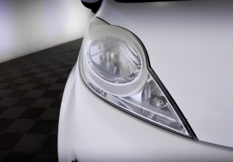 Подержанный автомобиль Peugeot 107 2013 года (17 фото)