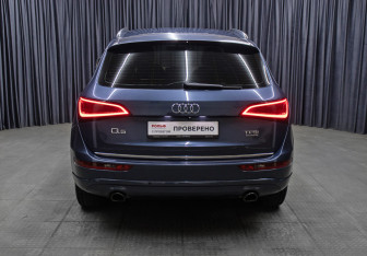 Подержанный автомобиль Audi Q5 2015 года (6 фото)