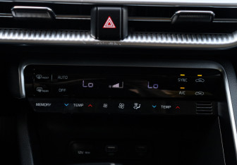 Подержанный автомобиль Kia K5 2021 года (18 фото)