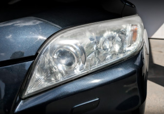 Подержанный автомобиль Toyota RAV4 2011 года (17 фото)