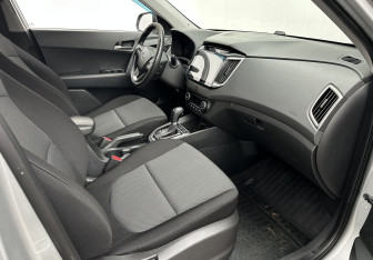 Подержанный автомобиль Hyundai Creta 2018 года (13 фото)
