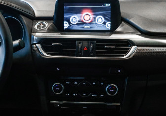 Подержанный автомобиль Mazda 6 Sedan 2016 года (10 фото)