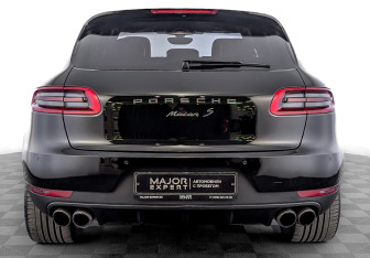 Подержанный автомобиль Porsche Macan 2015 года (6 фото)