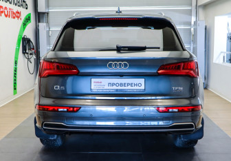 Подержанный автомобиль Audi Q5 2017 года (5 фото)