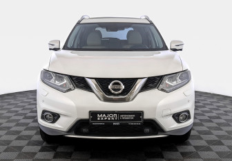 Подержанный автомобиль Nissan X-Trail 2018 года (2 фото)