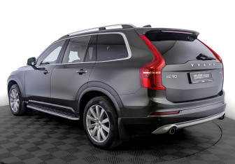 Подержанный автомобиль Volvo XC90 2018 года (7 фото)