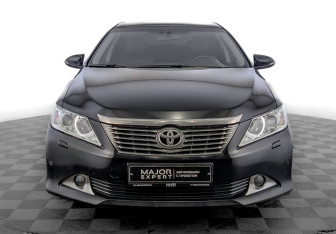 Подержанный автомобиль Toyota Camry Sedan 2014 года (2 фото)