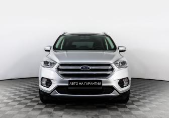 Подержанный автомобиль Ford Kuga 2018 года (2 фото)