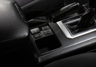 Подержанный автомобиль Toyota Land Cruiser Prado 2017 года (18 фото)