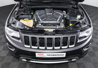 Подержанный автомобиль Jeep Grand Cherokee 2014 года (9 фото)
