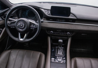 Подержанный автомобиль Mazda 6 Sedan 2022 года (13 фото)