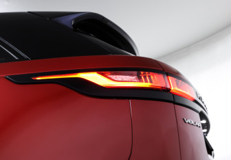 Подержанный автомобиль Land Rover Range Rover Velar 2017 года (24 фото)