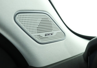 Подержанный автомобиль Changan UNI-K 2023 года (25 фото)