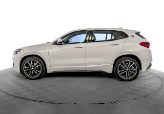 Подержанный автомобиль BMW X2 2019 года (8 фото)